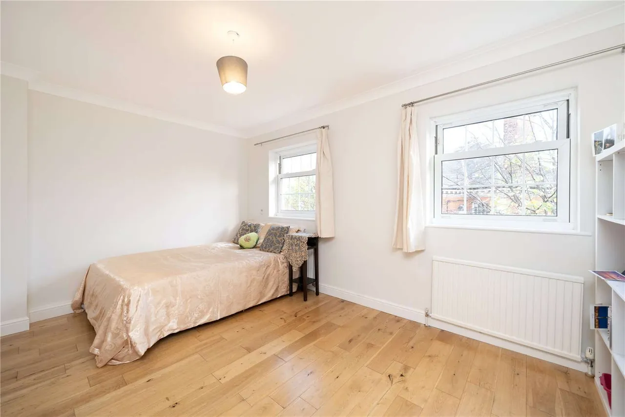 Pine Grove, Wimbledon, London, SW19 7HD, photo 6