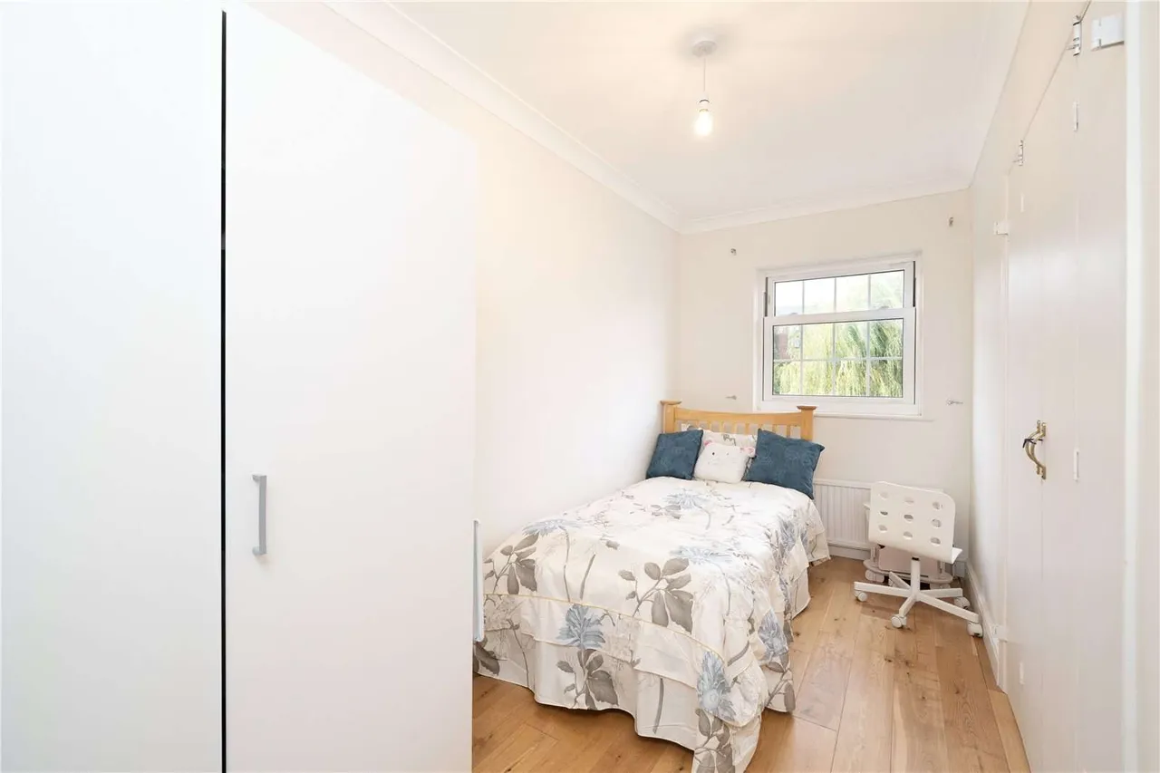 Pine Grove, Wimbledon, London, SW19 7HD, photo 10