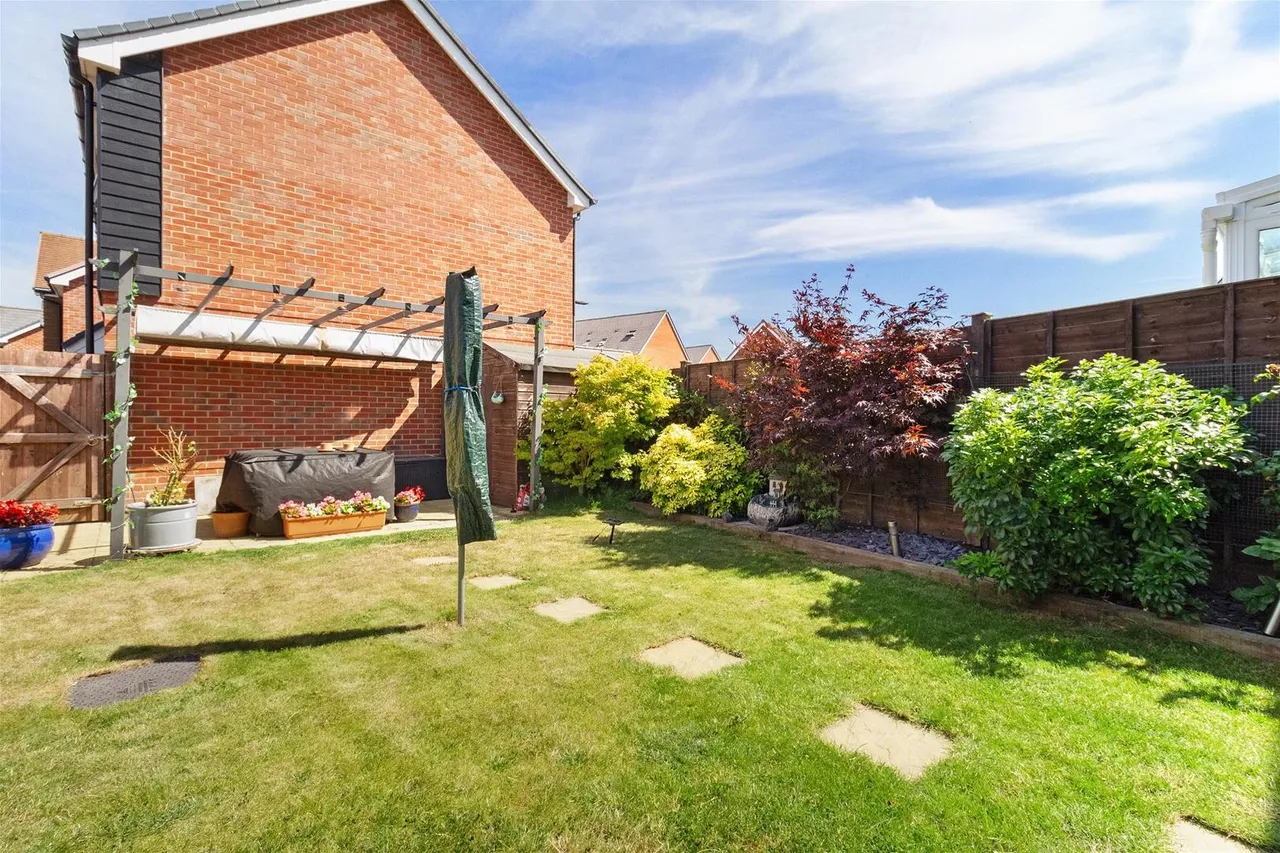 Water Lily Way, Worthing, photo 21