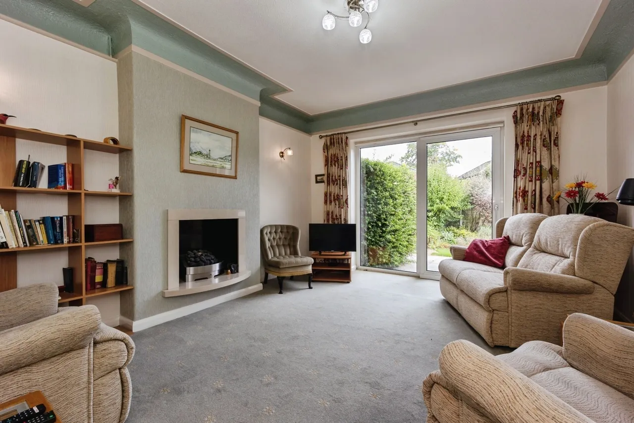 Somerton Avenue, SALE, Cheshire, M33, photo 2