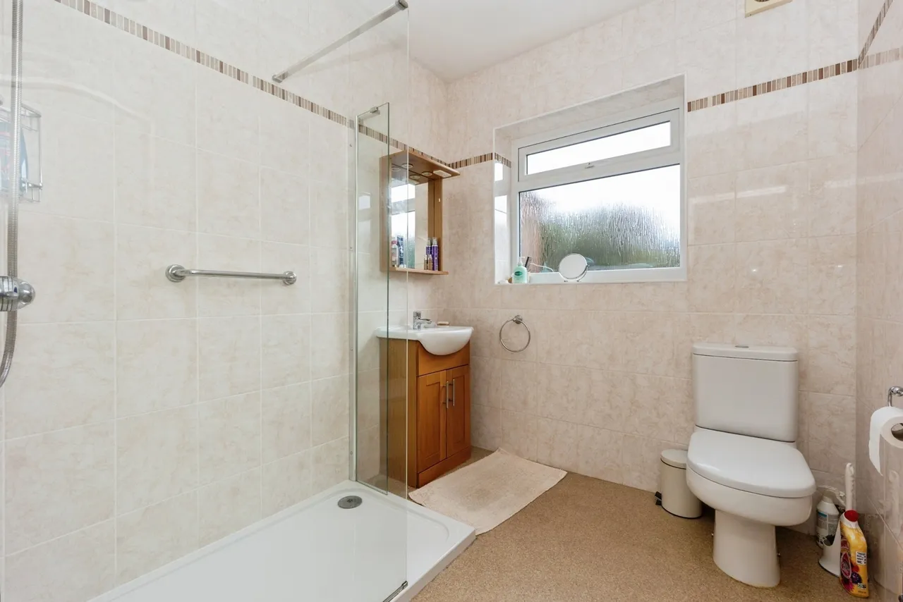Somerton Avenue, SALE, Cheshire, M33, photo 8
