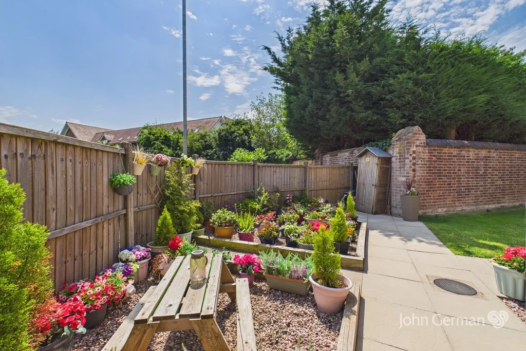 Collinson Road, Barton-under-Needwood, photo 31