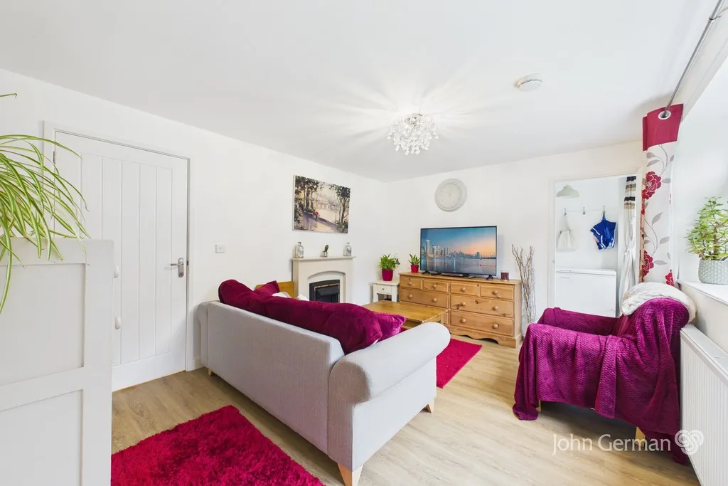 Collinson Road, Barton-under-Needwood, photo 7