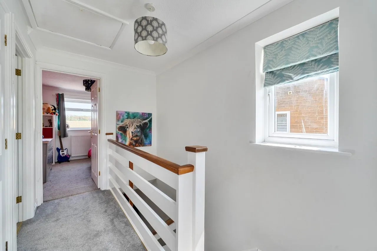 Henning Way, Milborne Port, DT9, photo 16
