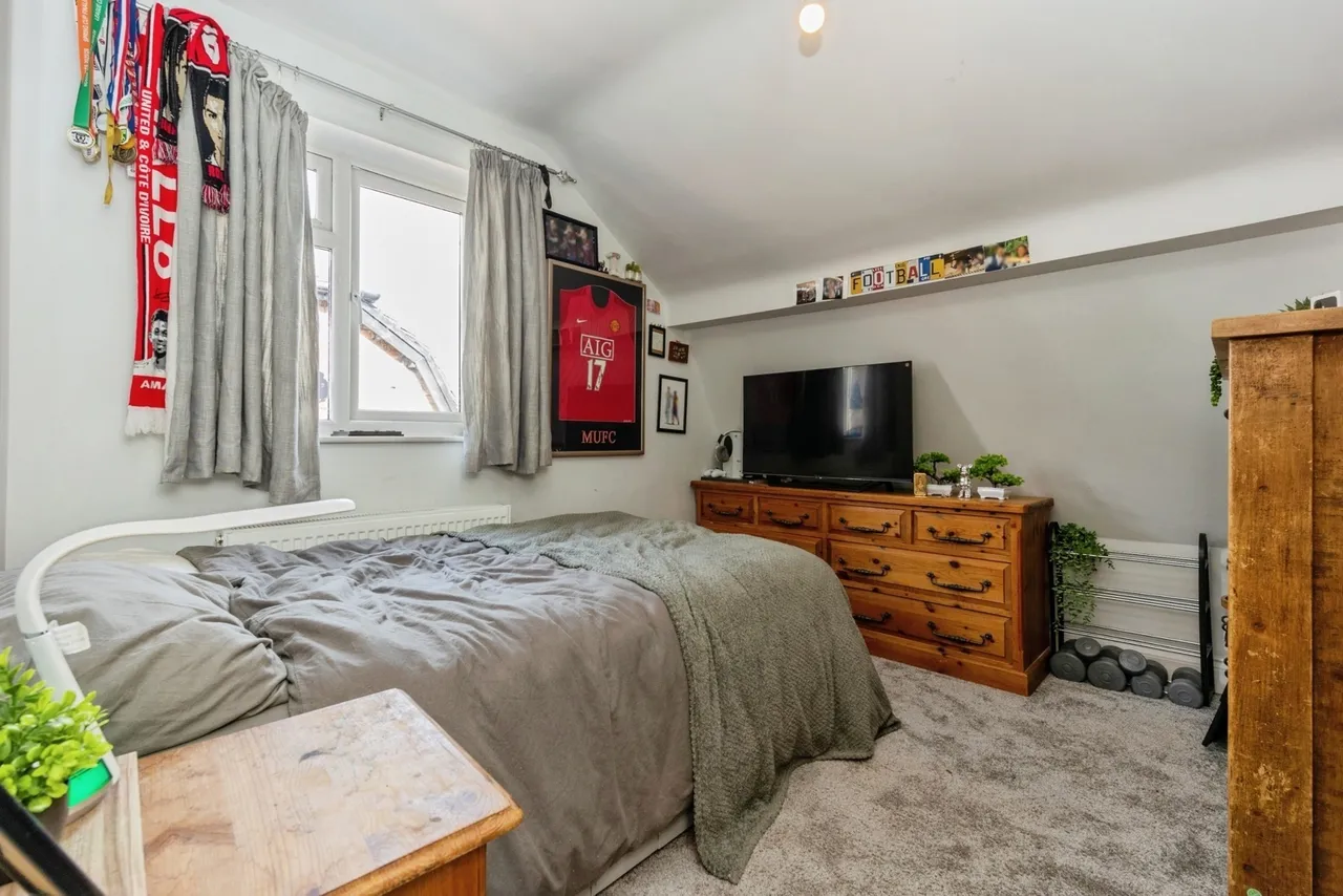 Kirkby Avenue, Sale, M33, photo 21