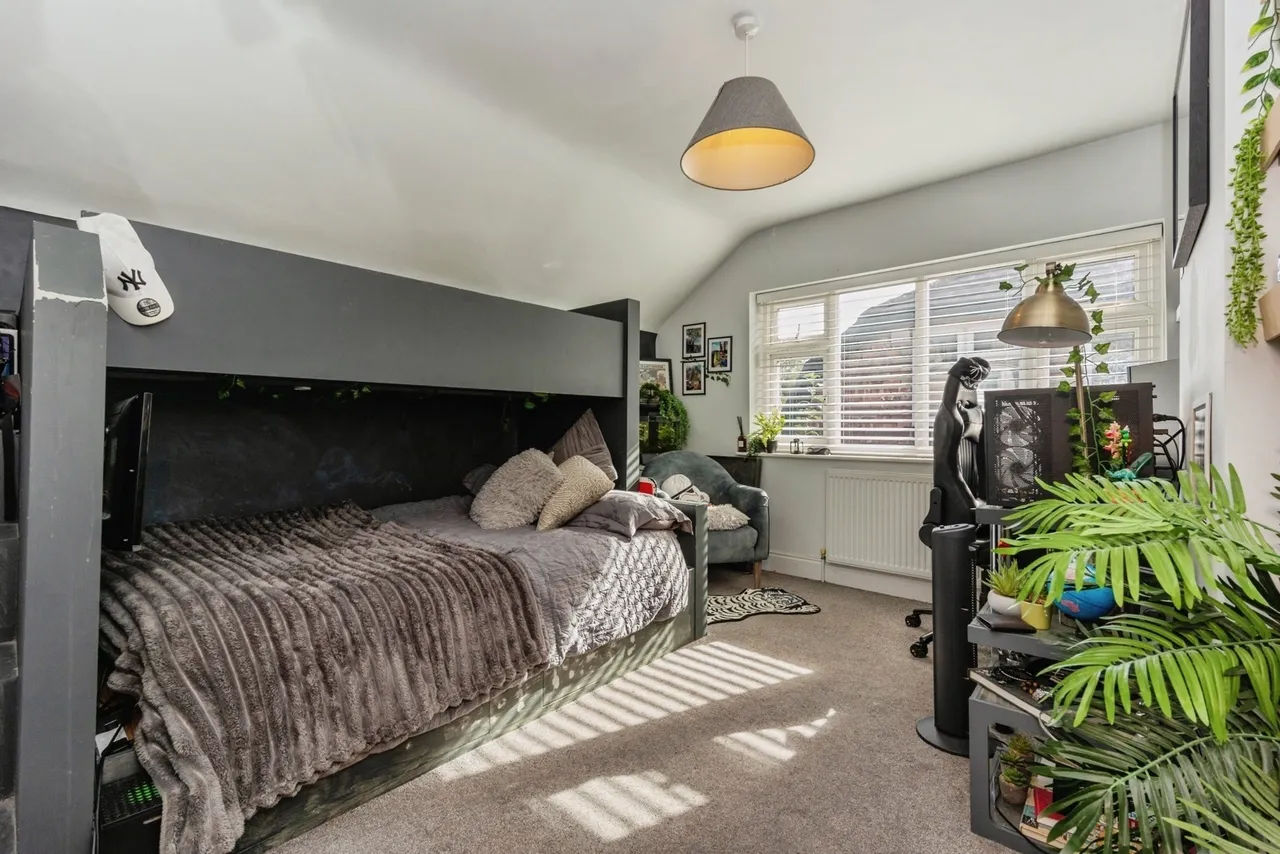 Kirkby Avenue, Sale, M33, photo 23
