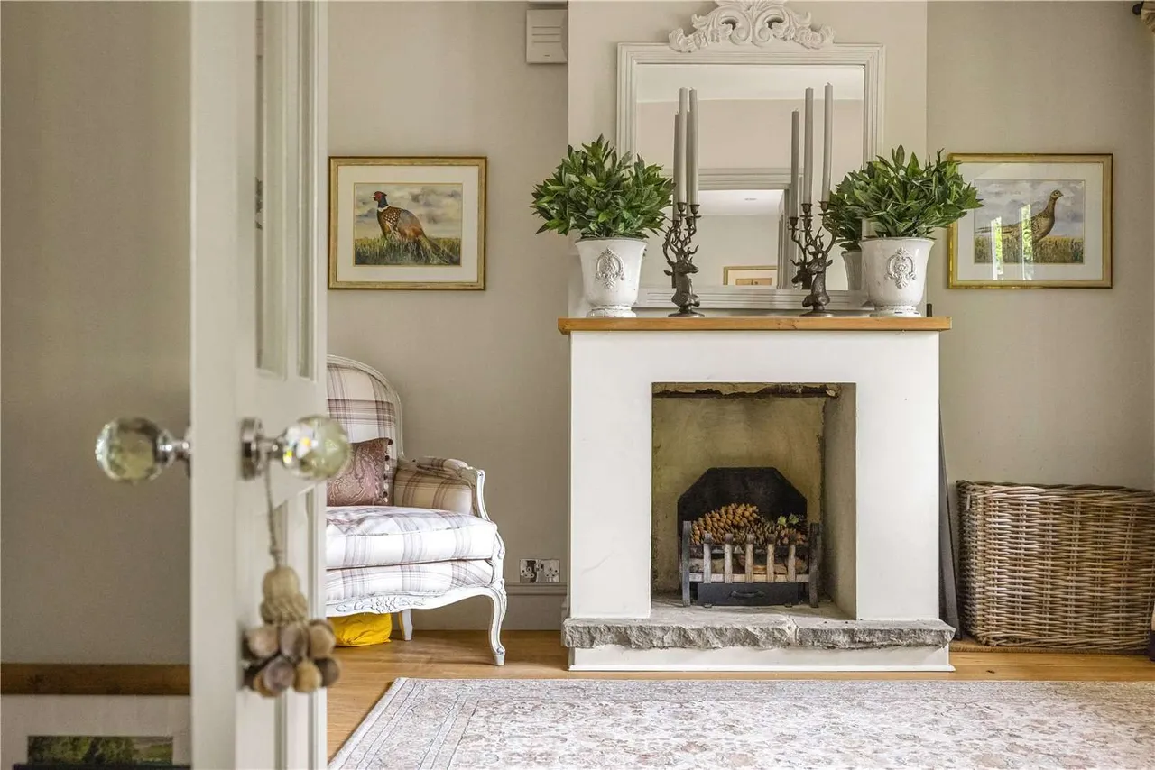 Blighton Lane, The Sands, Farnham, Surrey, GU10 1PU, photo 6