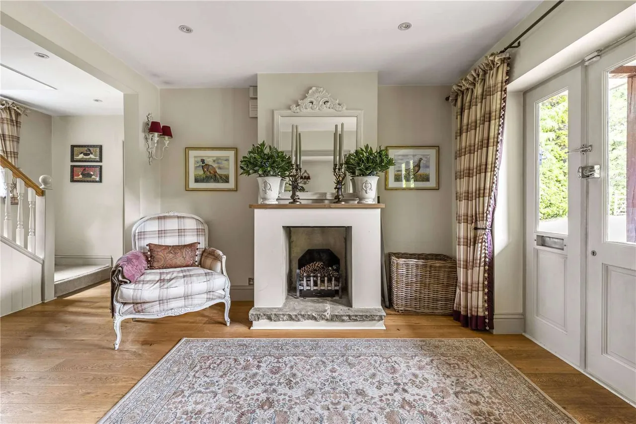 Blighton Lane, The Sands, Farnham, Surrey, GU10 1PU, photo 5