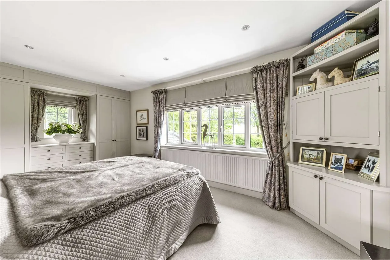 Blighton Lane, The Sands, Farnham, Surrey, GU10 1PU, photo 10