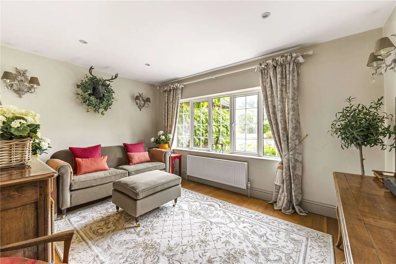 Blighton Lane, The Sands, Farnham, Surrey, GU10 1PU, photo 7