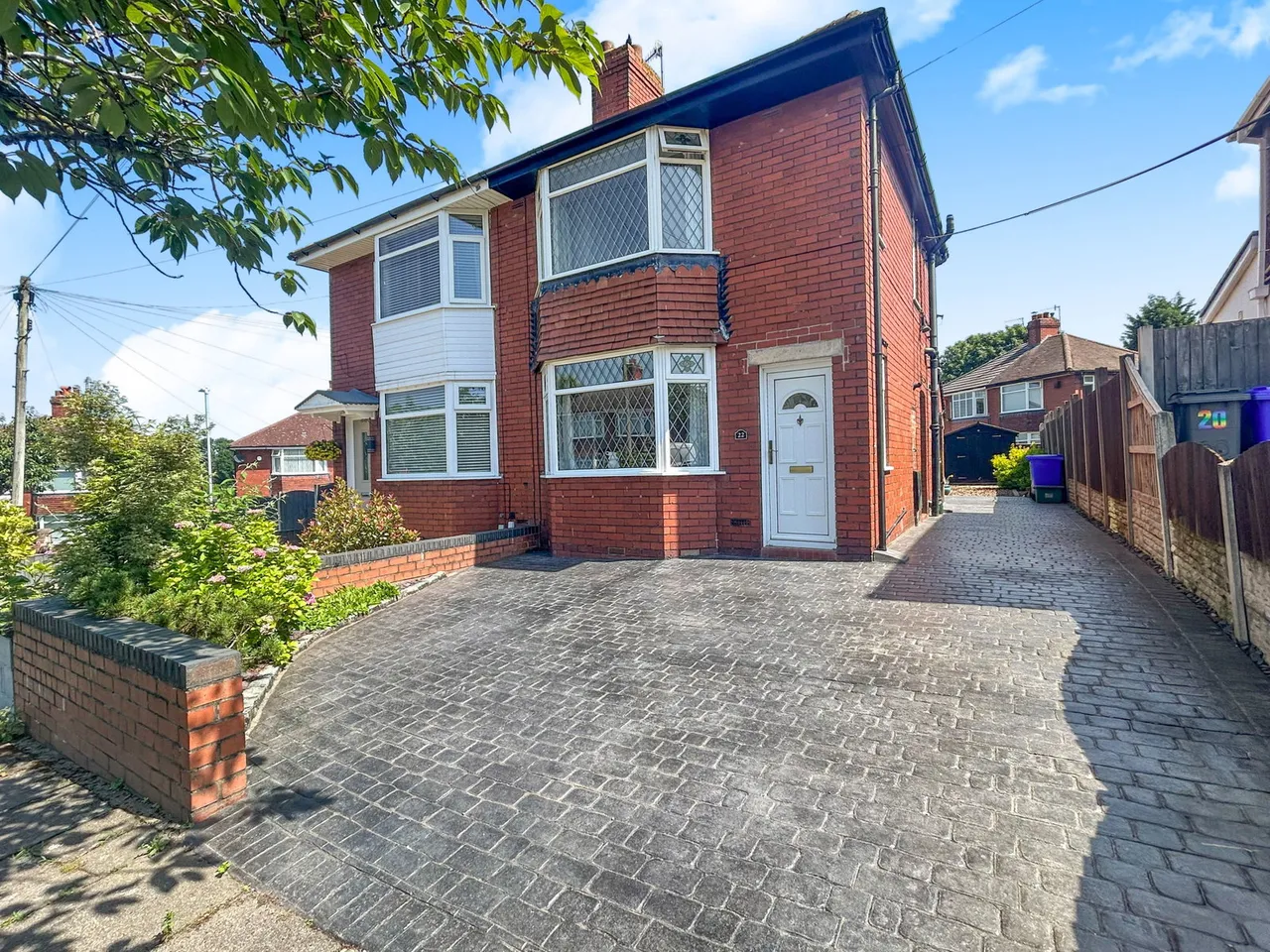 2 bed house for sale — Southlands Avenue, Dresden, Stoke-on-Trent