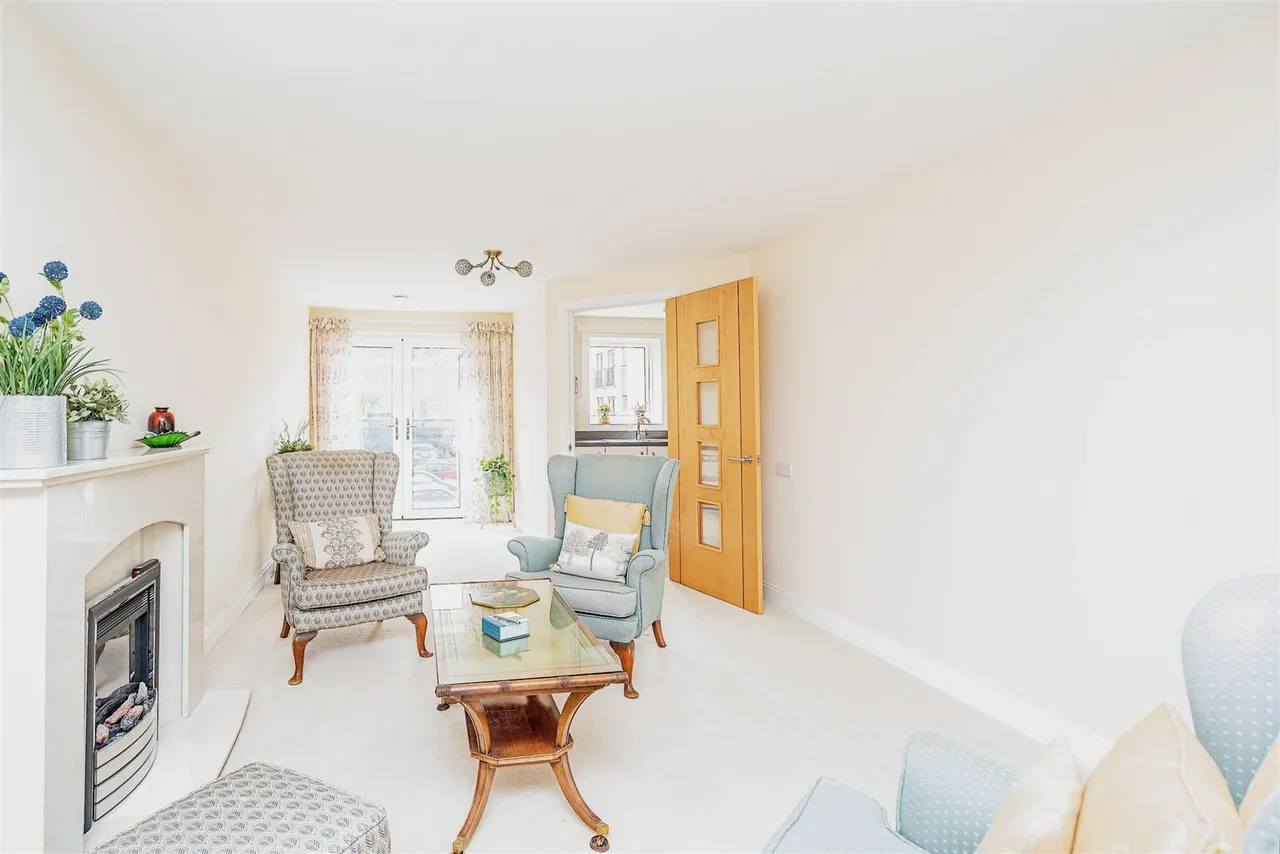 Wood Road, Wolverhampton, WV6, photo 6