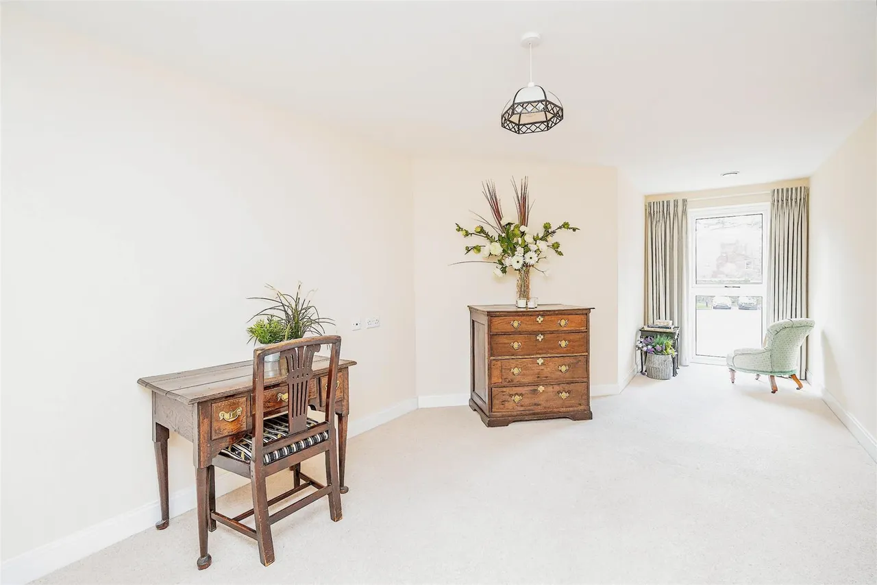 Wood Road, Wolverhampton, WV6, photo 10
