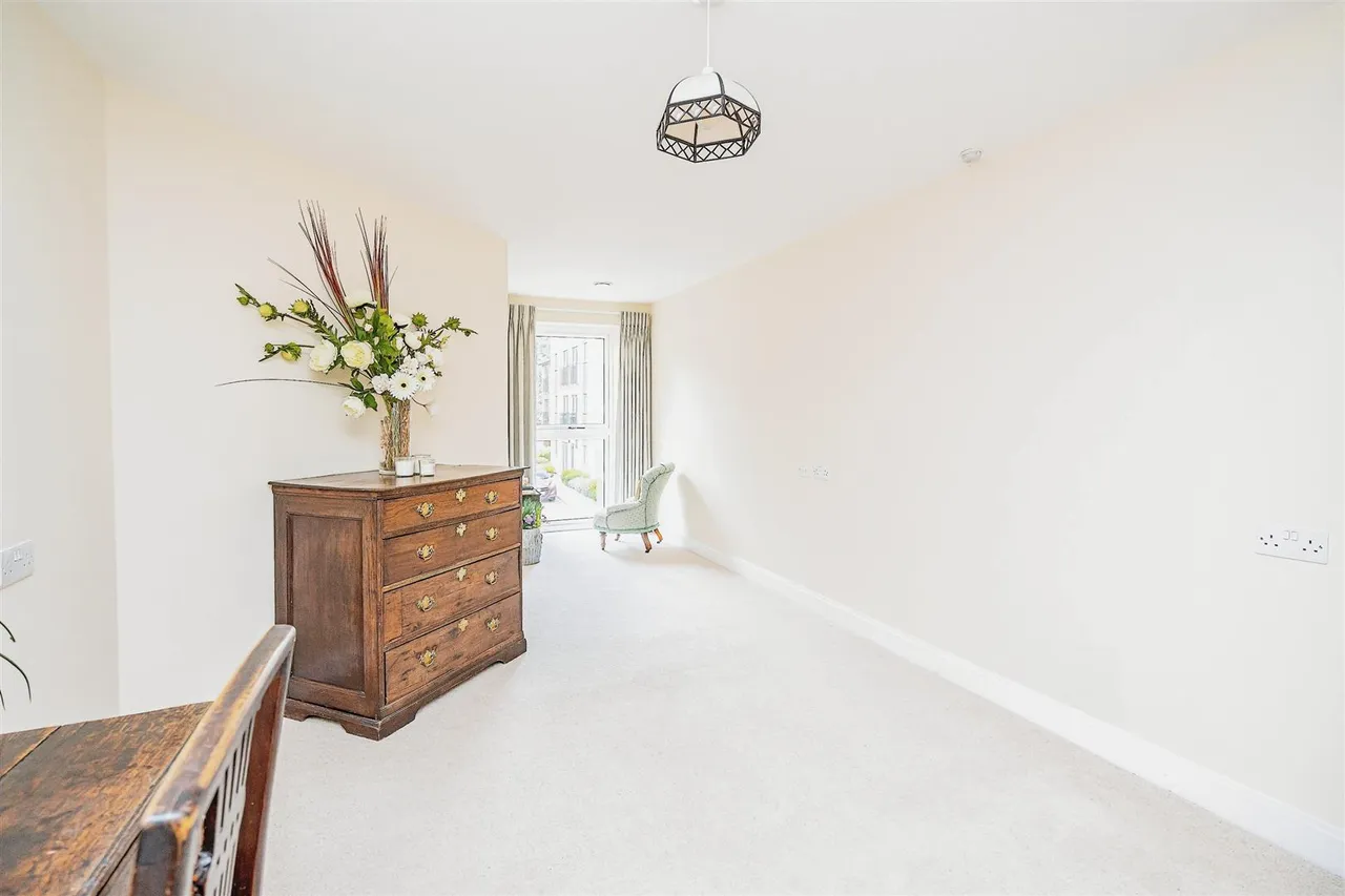 Wood Road, Wolverhampton, WV6, photo 9