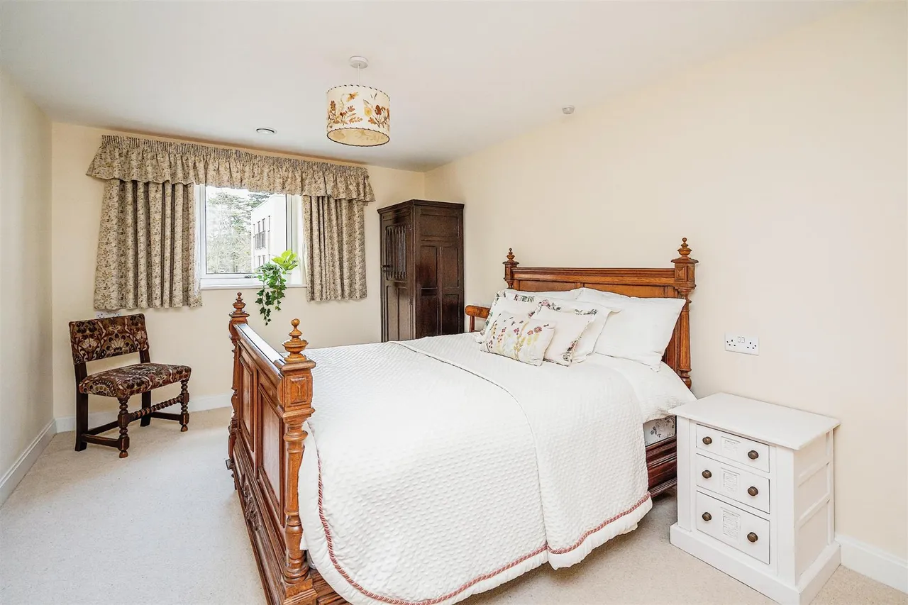 Wood Road, Wolverhampton, WV6, photo 8