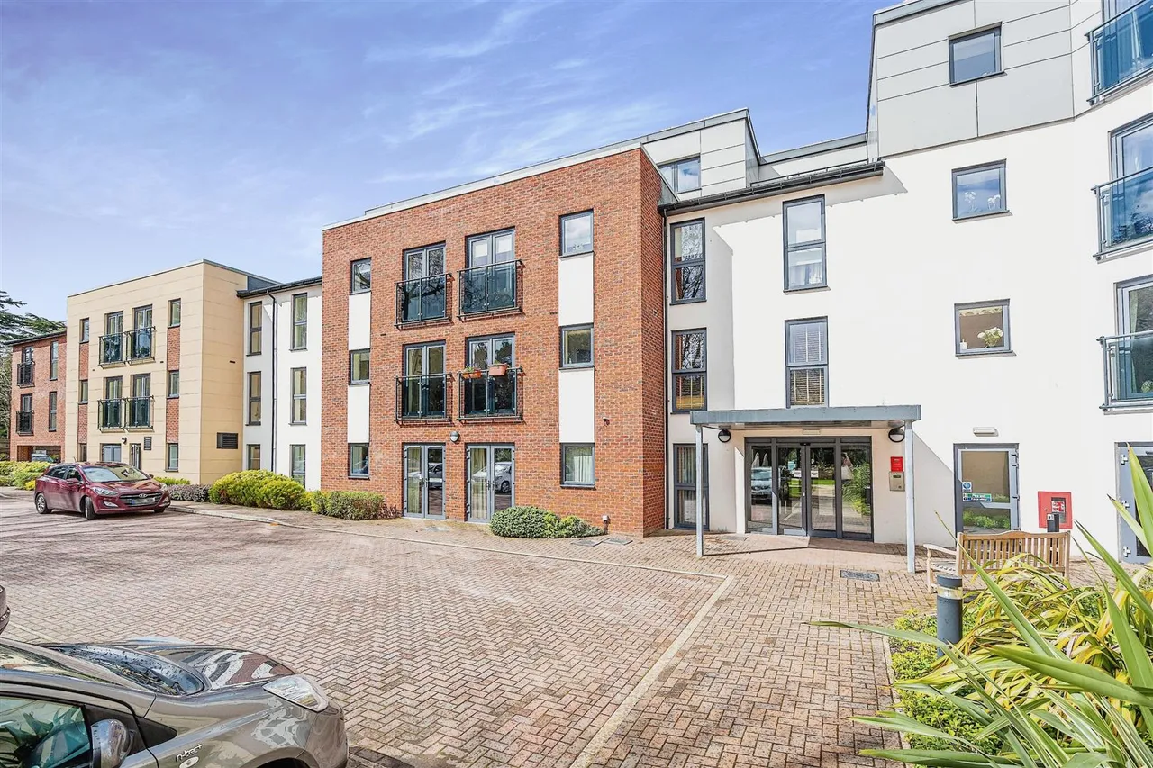 Wood Road, Wolverhampton, WV6, photo 22