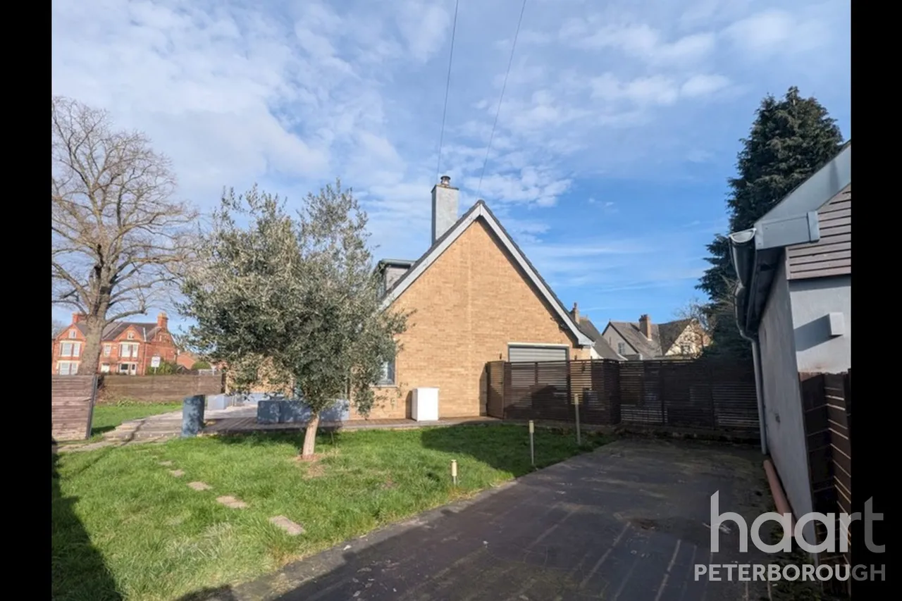 Station Drive, PE13, photo 18