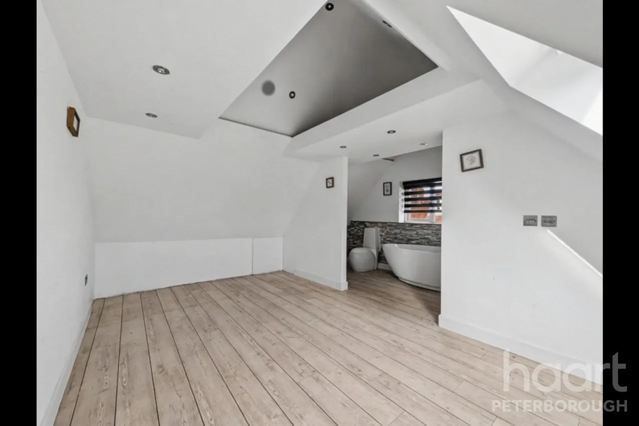 Station Drive, PE13, photo 12