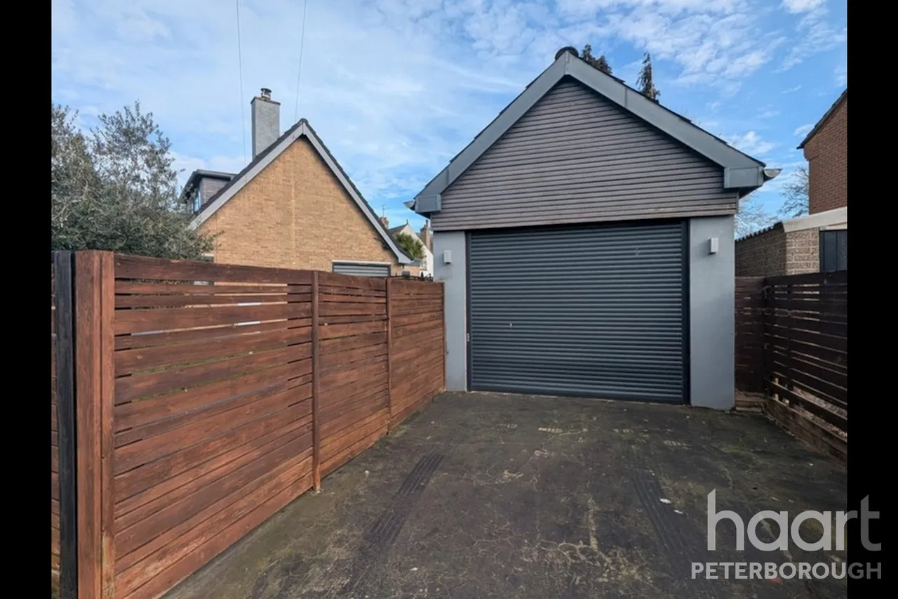 Station Drive, PE13, photo 16