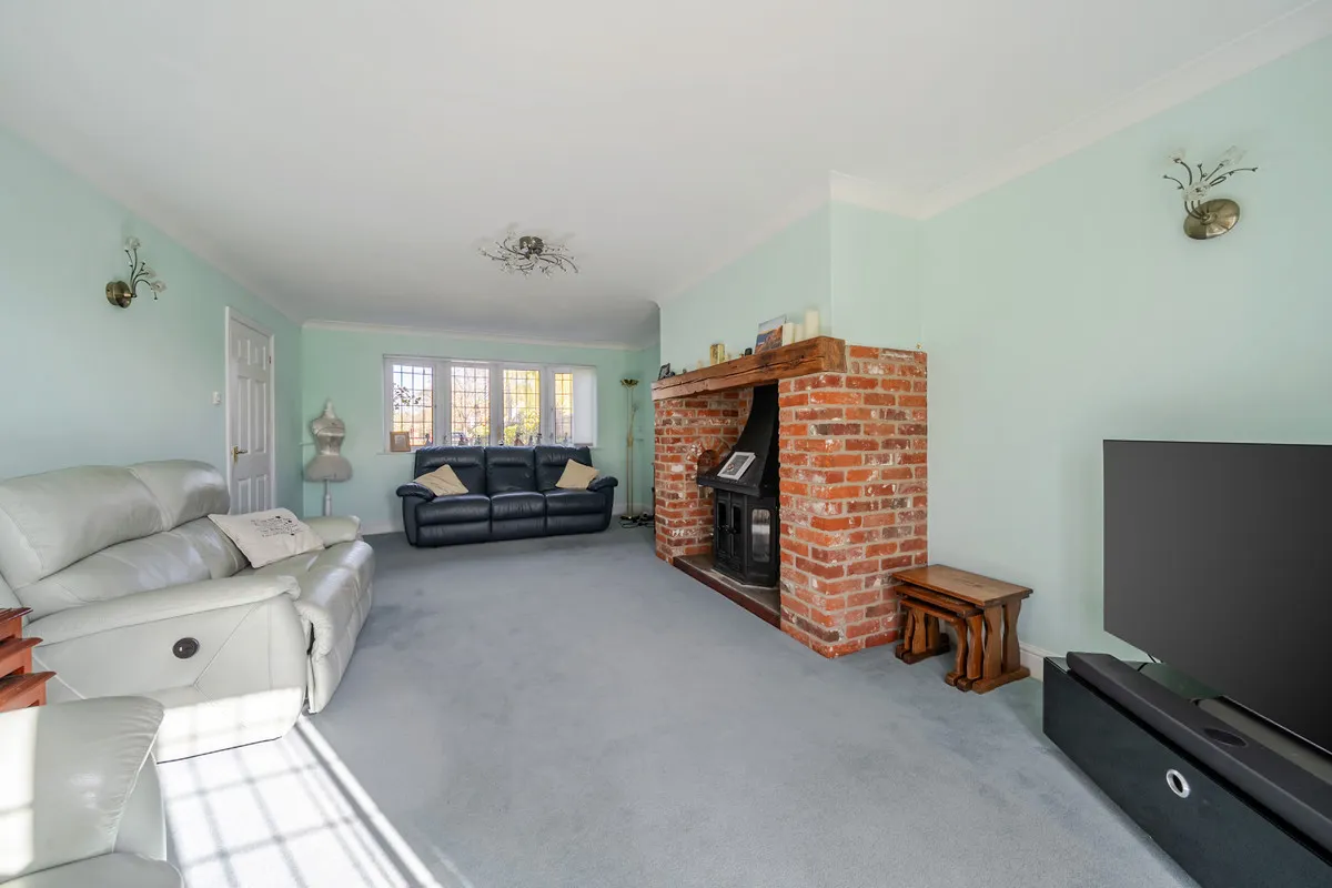 Clacton Road, Clacton-on-Sea, Weeley, CO16 9DN, photo 23