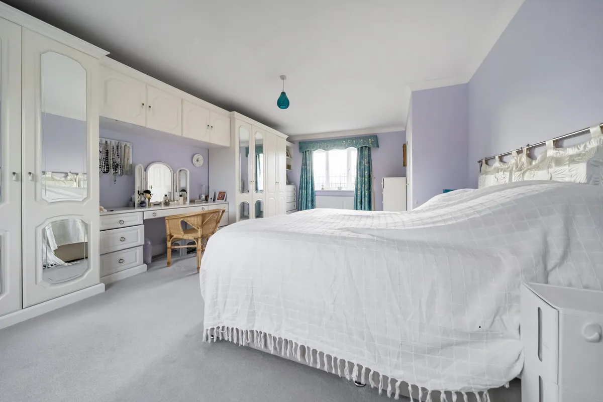 Clacton Road, Clacton-on-Sea, Weeley, CO16 9DN, photo 6