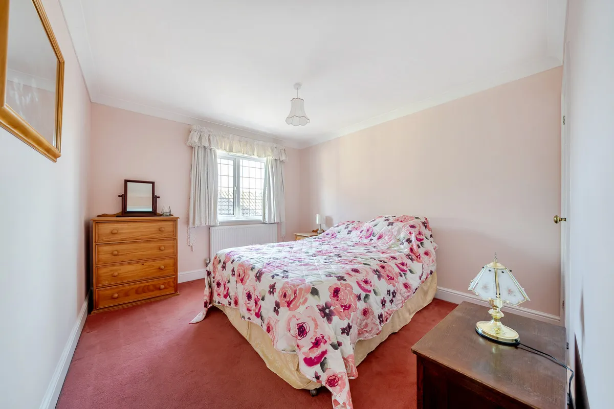 Clacton Road, Clacton-on-Sea, Weeley, CO16 9DN, photo 11