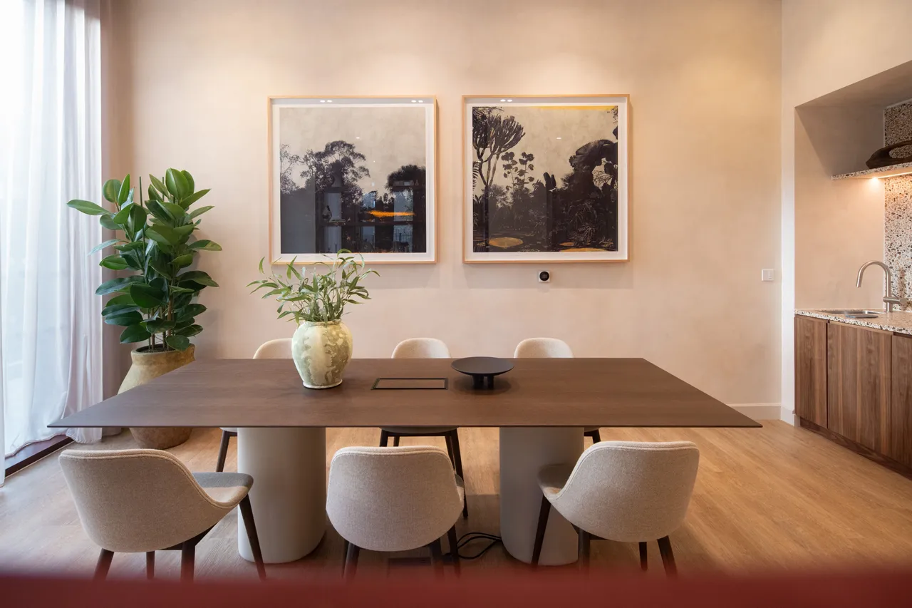 535 Freans House, Biscuit Walk, London, photo 14