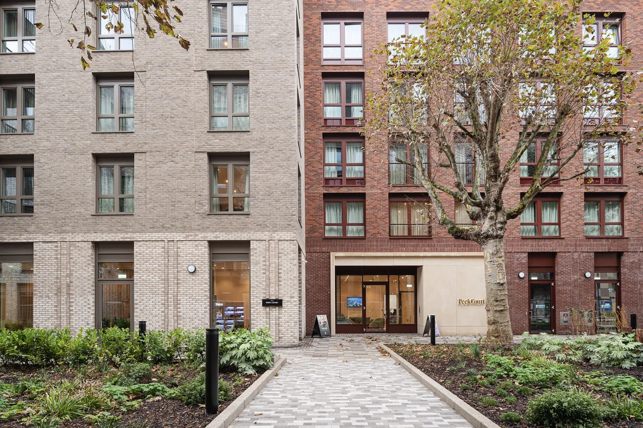 535 Freans House, Biscuit Walk, London, photo 20
