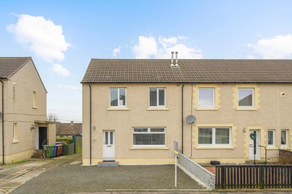 3 bed house for sale — Main Street, Shieldhill, FK1 2DZ