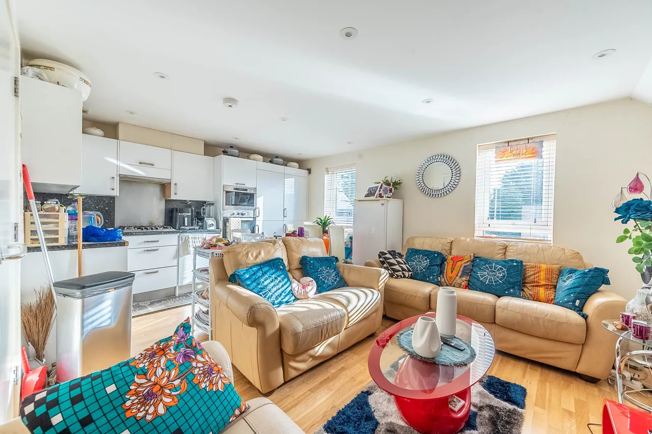 Flat 54, Attenborough Court, Watford, photo 2