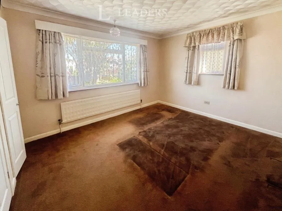 West Haye Road, Hayling Island, PO11, photo 12