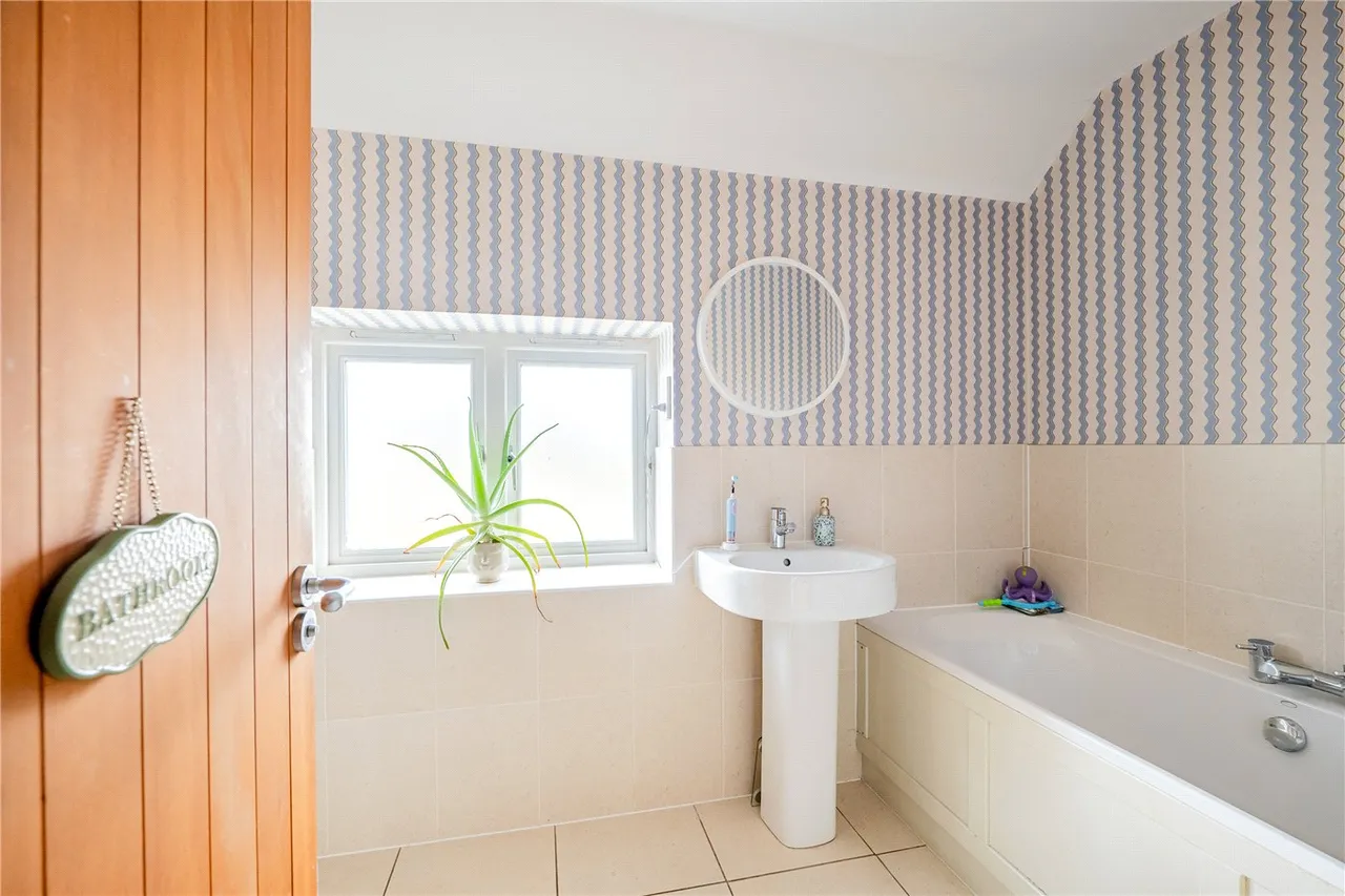 8 The Old Barnyard, Pewsey Road, Rushall, Wiltshire, SN9, photo 12
