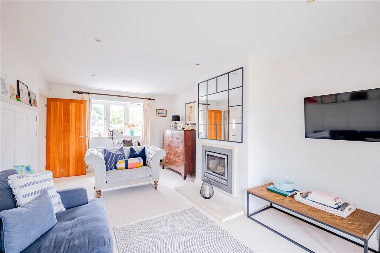 8 The Old Barnyard, Pewsey Road, Rushall, Wiltshire, SN9, photo 6