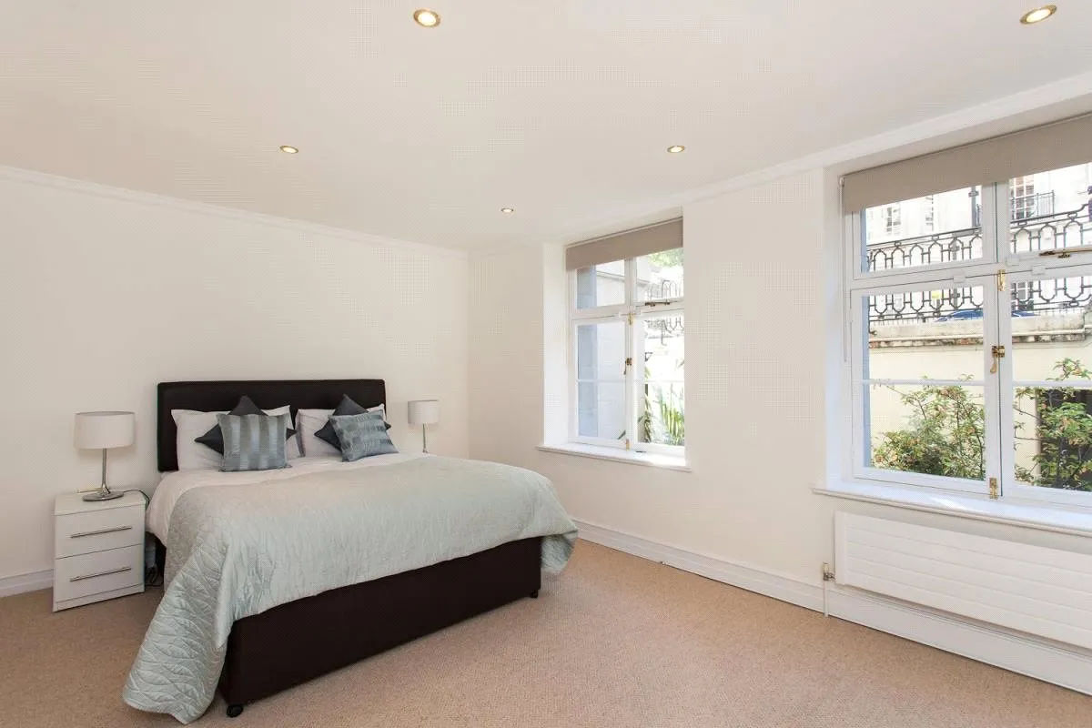 Mansfield Street, London, W1G, photo 6