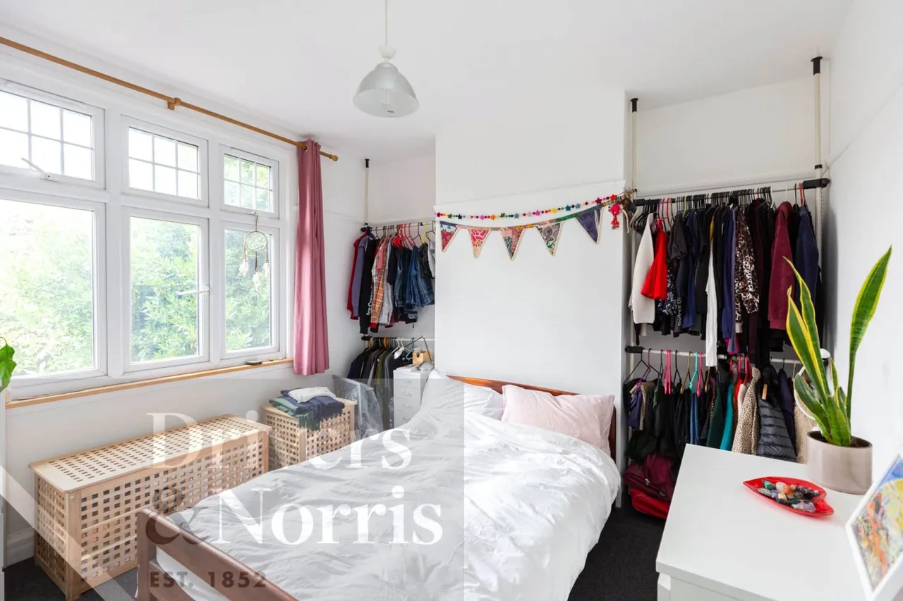 Warlters Close, Holloway, N7, photo 4
