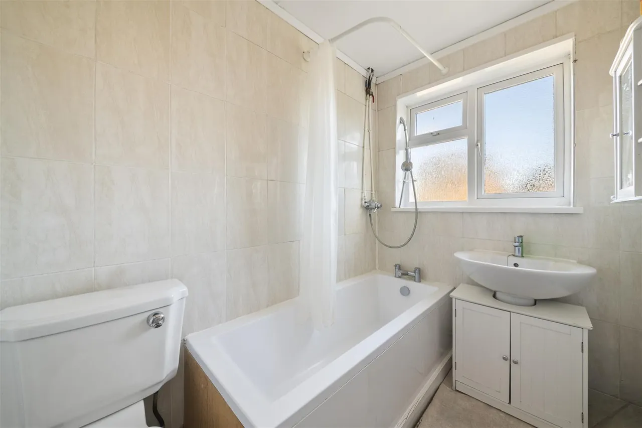 Waverley Avenue, Whitton, photo 8