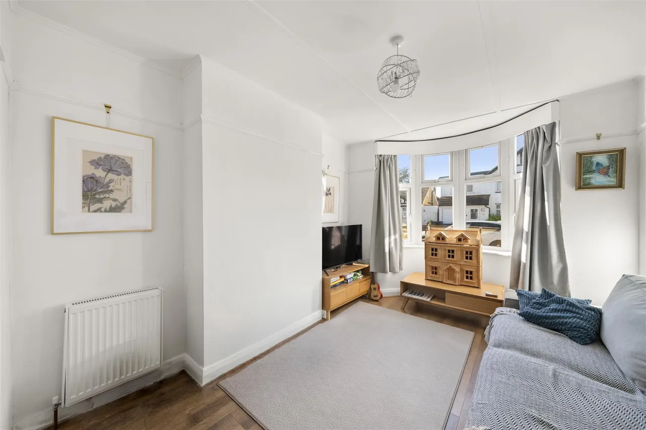 Waverley Avenue, Whitton, photo 2