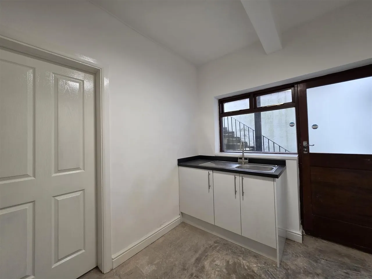 West Street, Scarborough YO11 2QR, photo 4