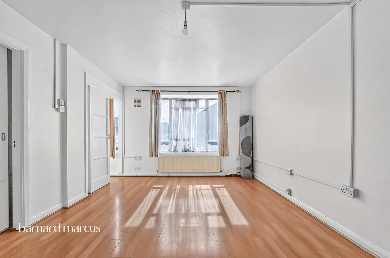Fairfield Close, London, N12, photo 3