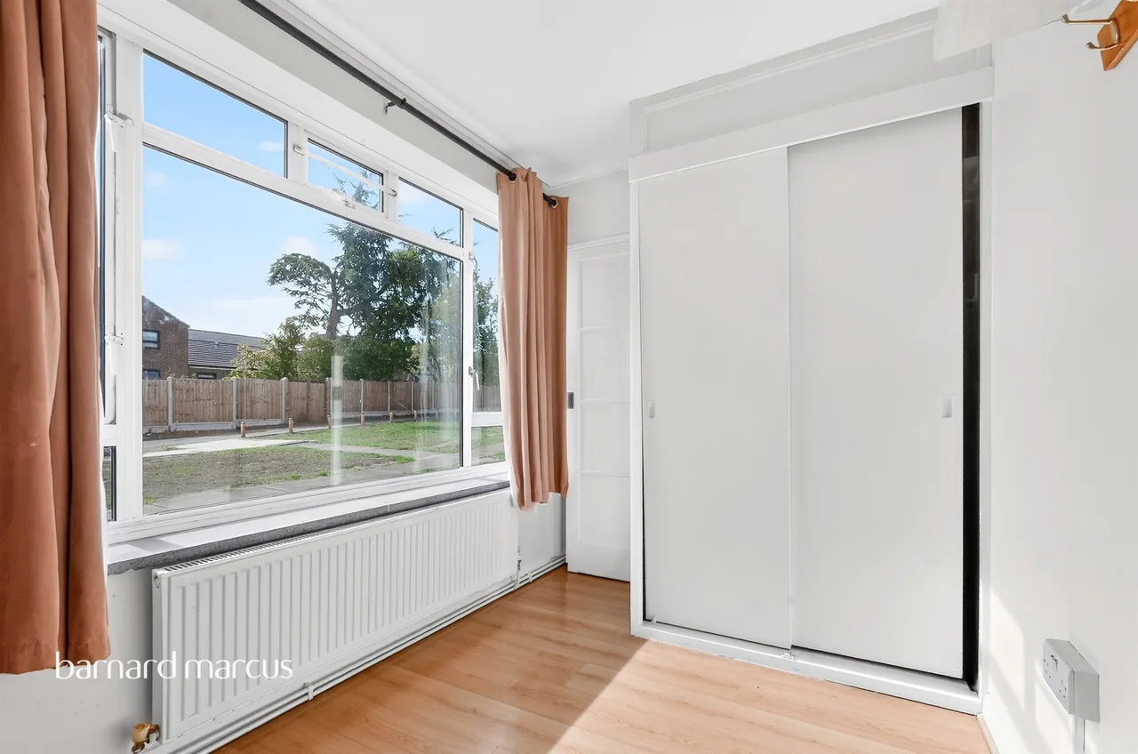 Fairfield Close, London, N12, photo 11