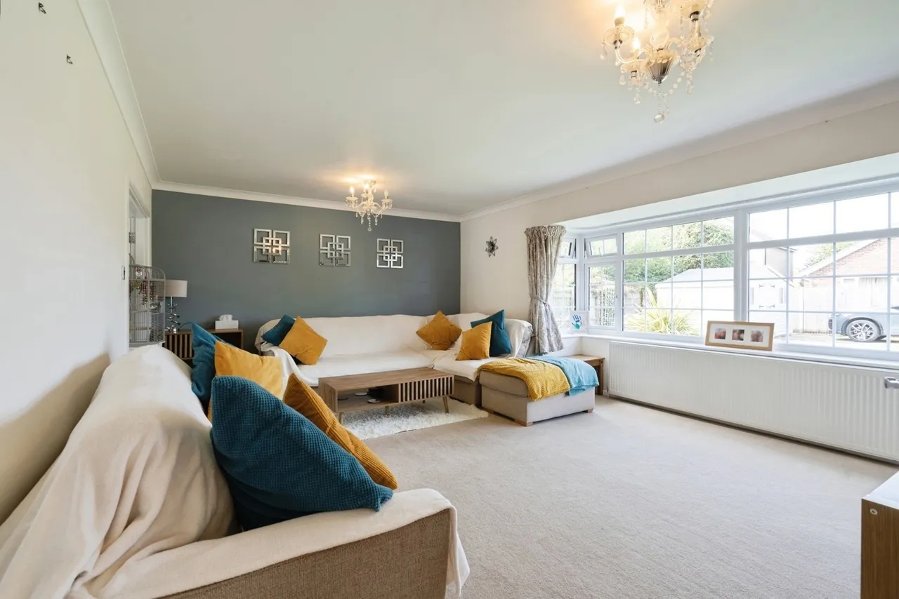 Dover Court, Hayling Island, PO11, photo 3