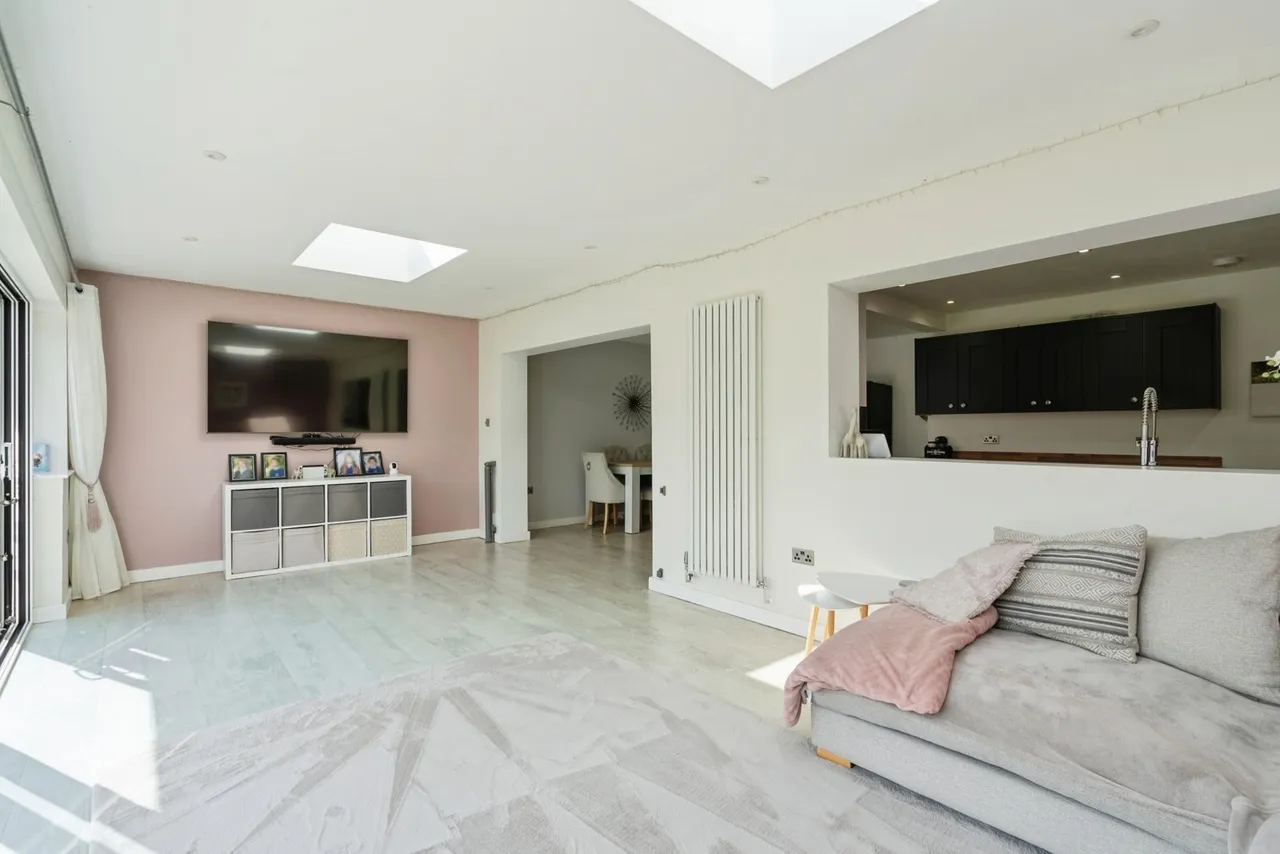Dover Court, Hayling Island, PO11, photo 10