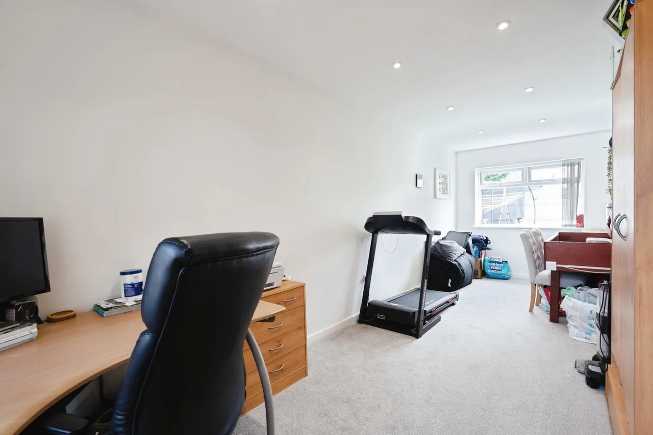 Dover Court, Hayling Island, PO11, photo 19
