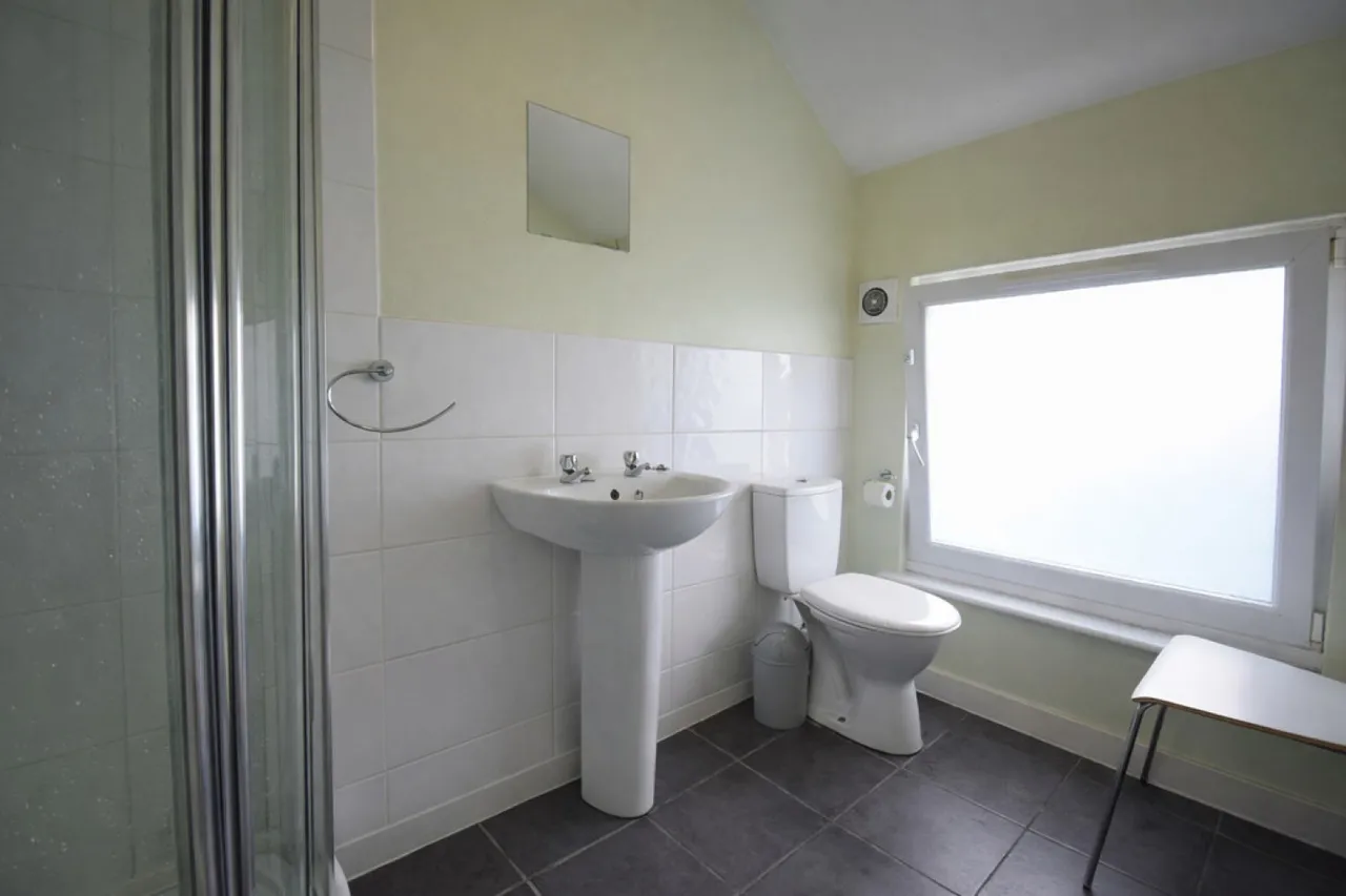 Alexandra Road, Bedford, photo 7