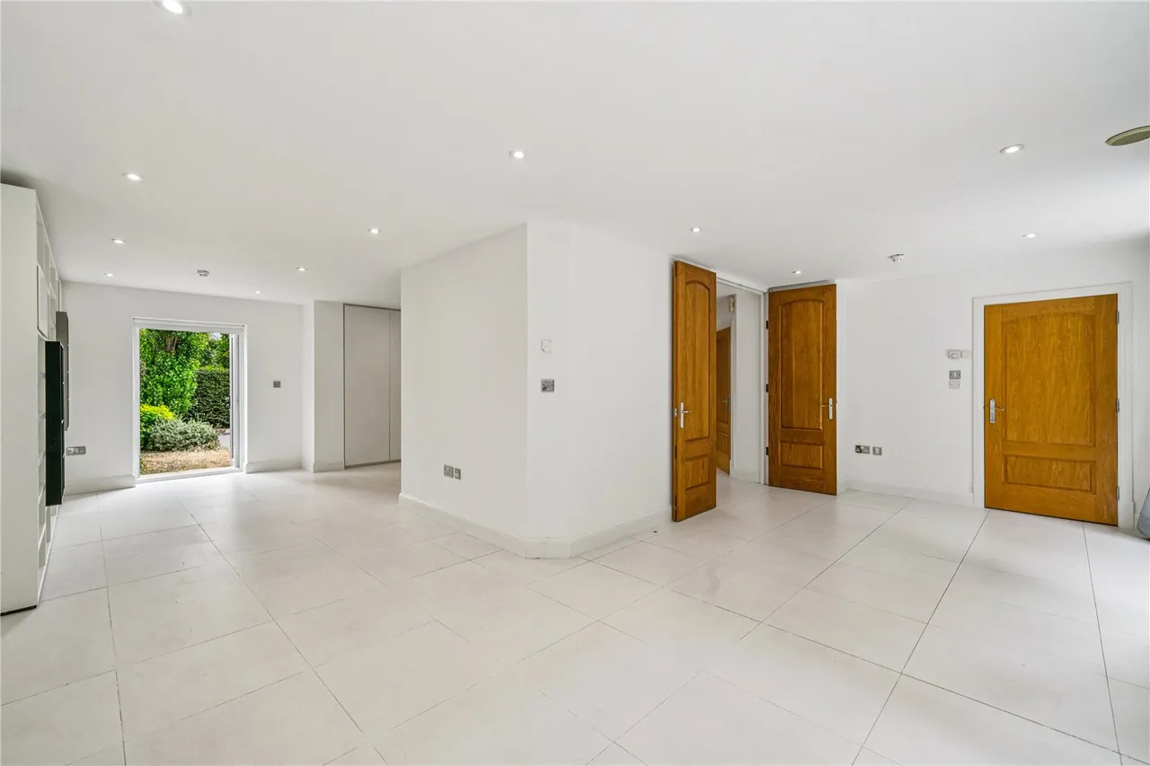 Barker Close, Kew, TW9, photo 4
