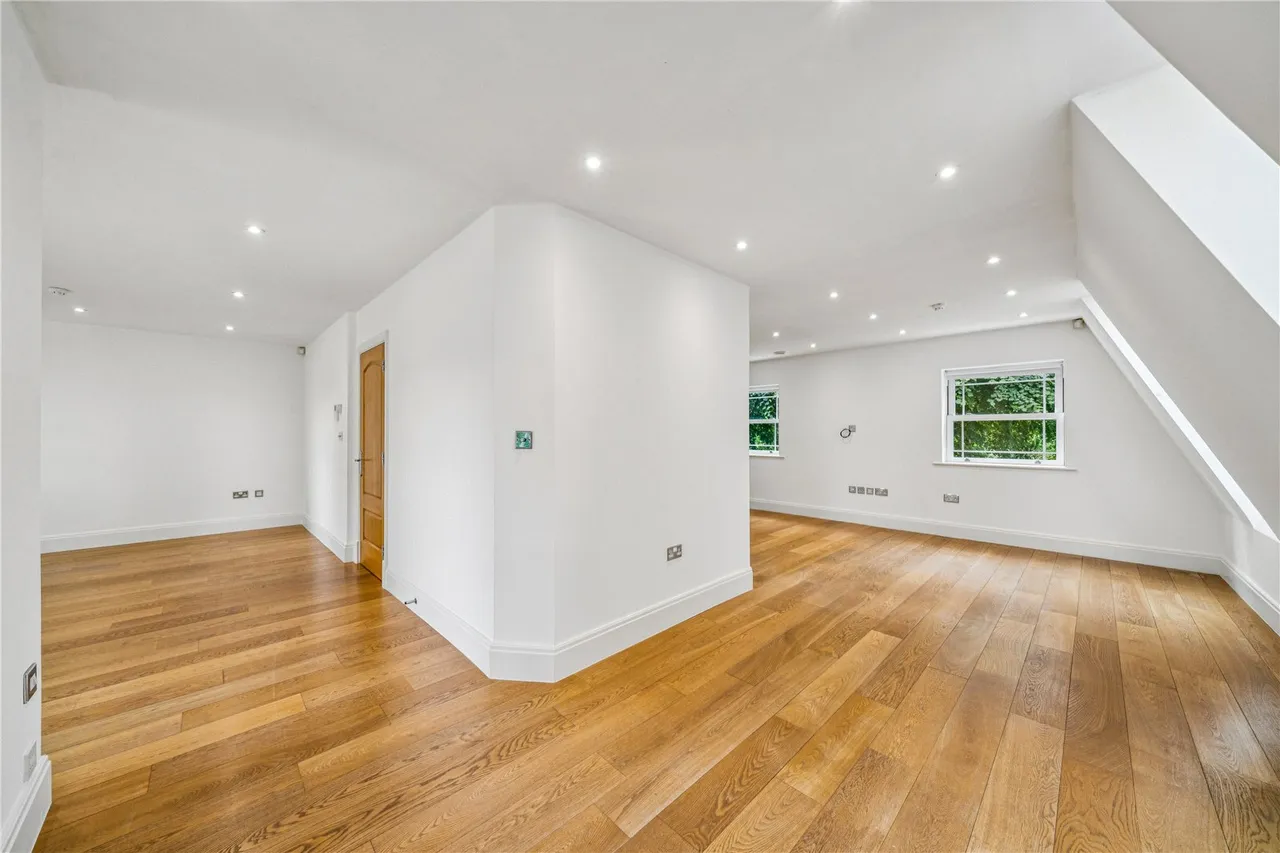 Barker Close, Kew, TW9, photo 9