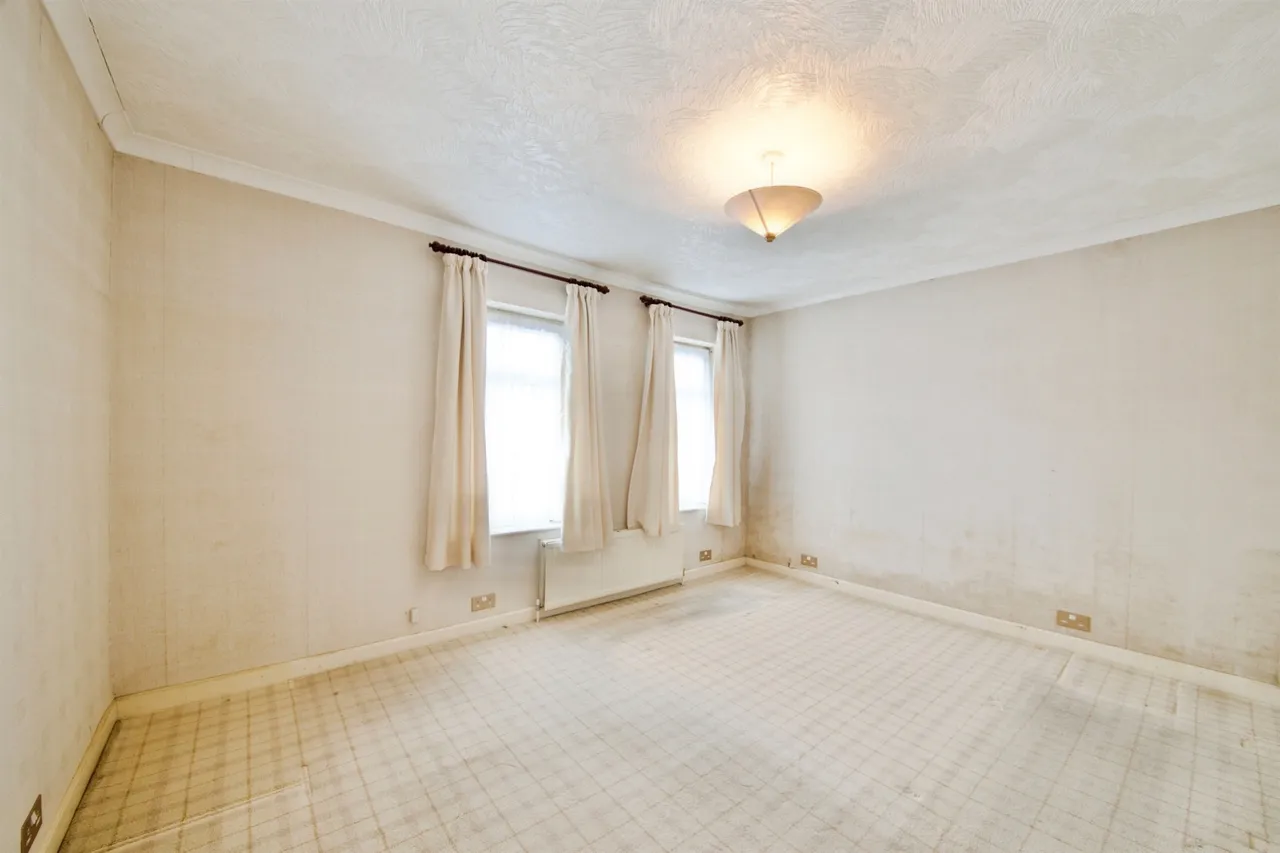St. Johns Road, Barking, photo 4