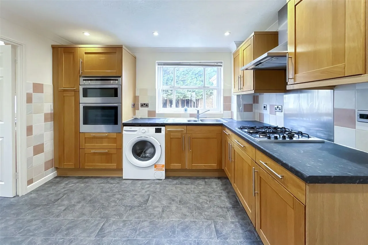 Littlehampton, BN17, photo 7
