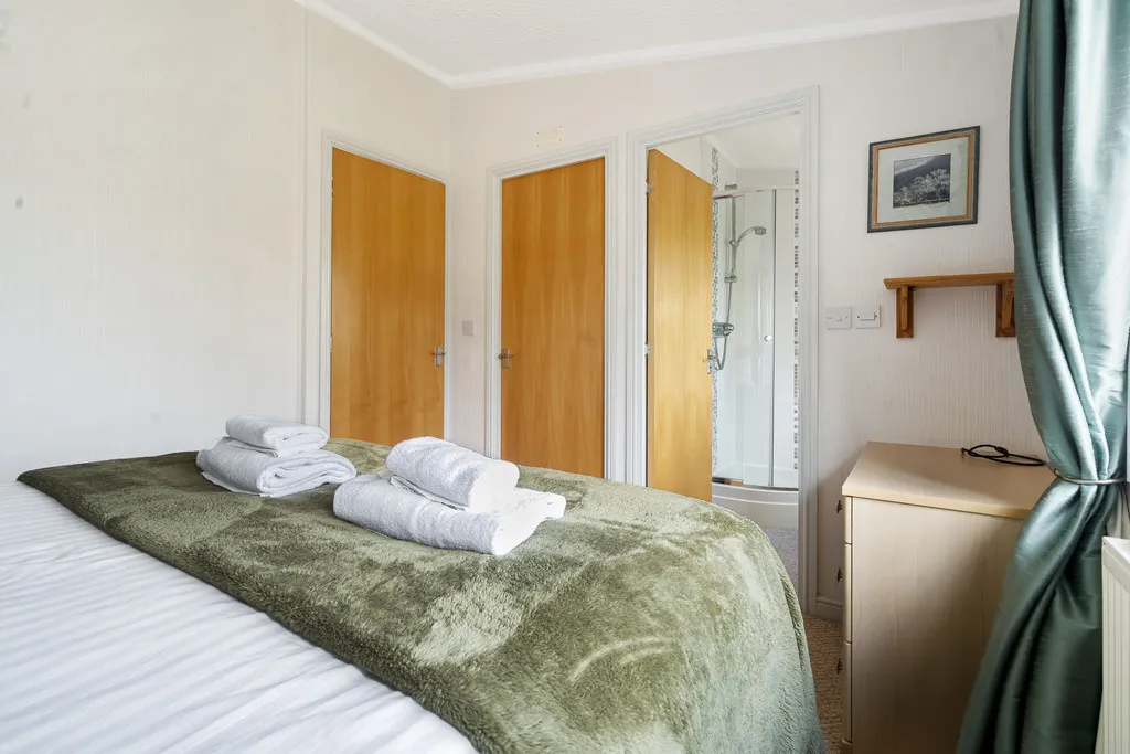 Ransome Lodge, Crake Valley Holiday Park, LA12, photo 15