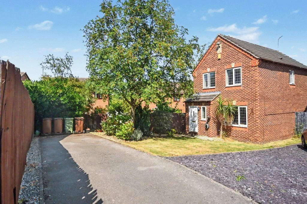 3 bed house for sale, Laithes Court, Wakefield, WF2